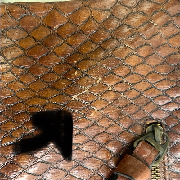 🌸Jessica Simpson Faux Leather crossbody bag - Picture 6 of 6